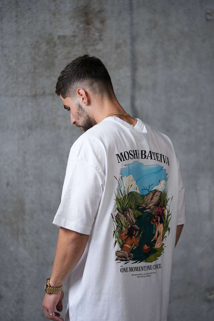 Oversized Moshe Bateiva T-Shirt