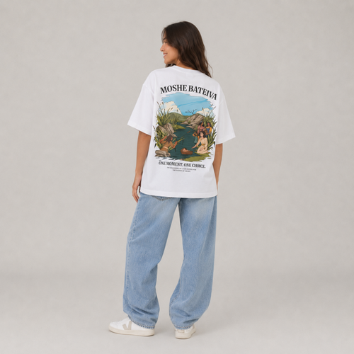 Oversized Moshe Bateiva T-Shirt