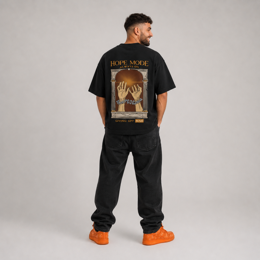 Mid-Oversized Unbroken 606 T-Shirt