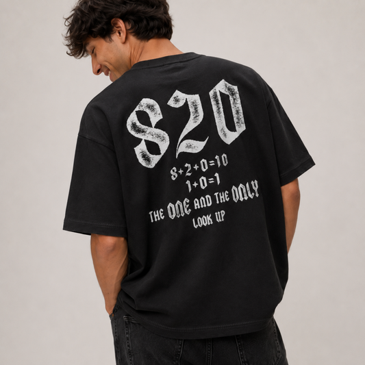 Mid-Oversized The Only One T-Shirt