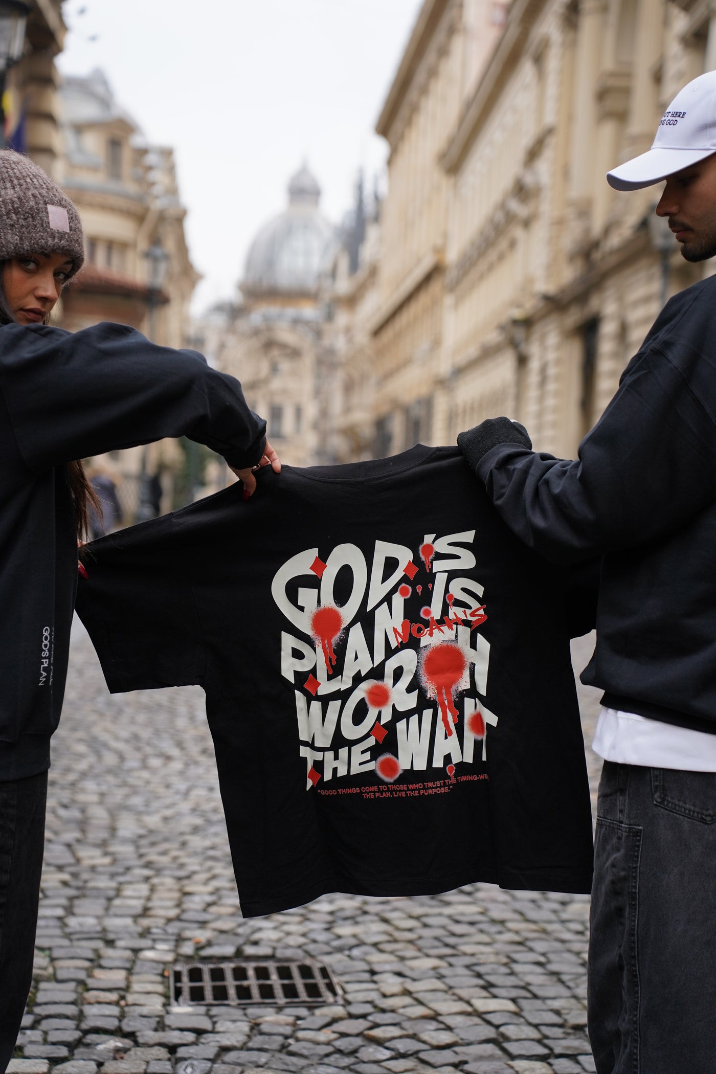 יושב עליכם בול