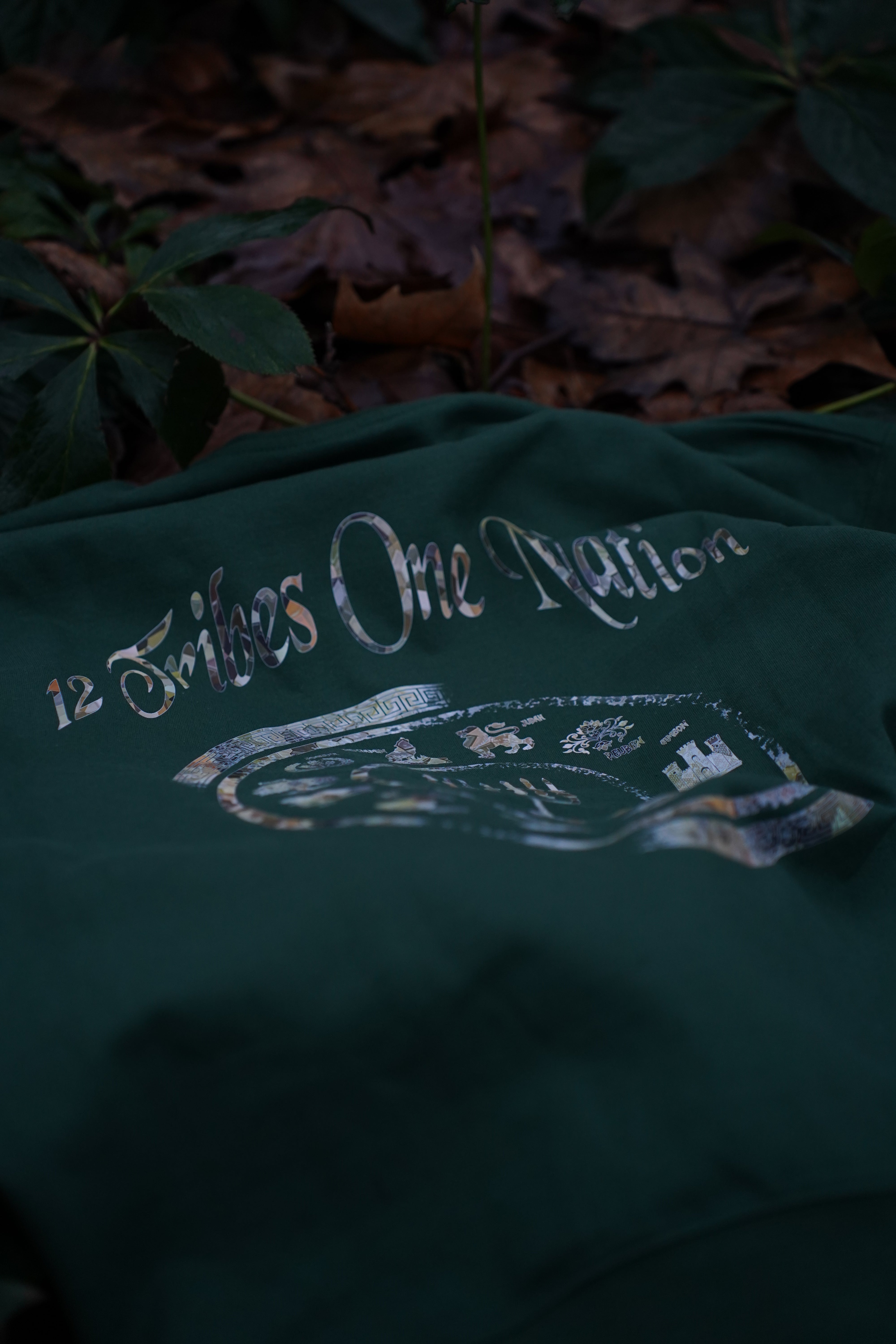 אז החלטנו לתת יותר למי שבוחר ללבוש משמעות ↡